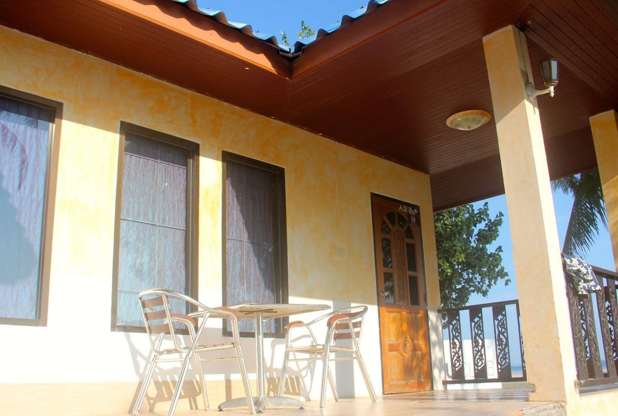 קופנגן The Beach Village מראה חיצוני תמונה
